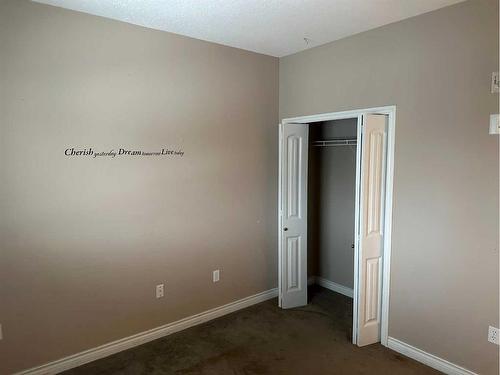 206-9225 Lakeland Drive, Grande Prairie, AB - Indoor Photo Showing Other Room