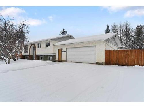 9670 76 Avenue, Grande Prairie, AB - Outdoor