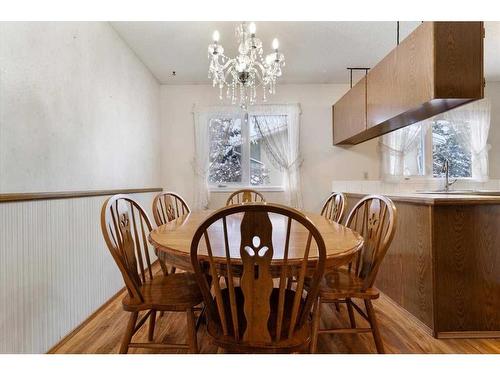 9670 76 Avenue, Grande Prairie, AB - Indoor Photo Showing Dining Room