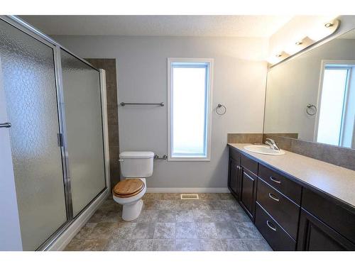 8545 102A Avenue, Grande Prairie, AB - Indoor Photo Showing Bathroom