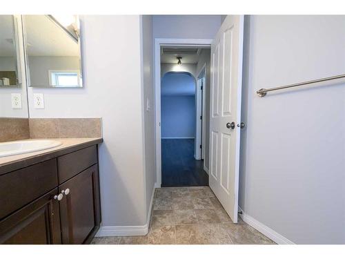 8545 102A Avenue, Grande Prairie, AB - Indoor Photo Showing Bathroom