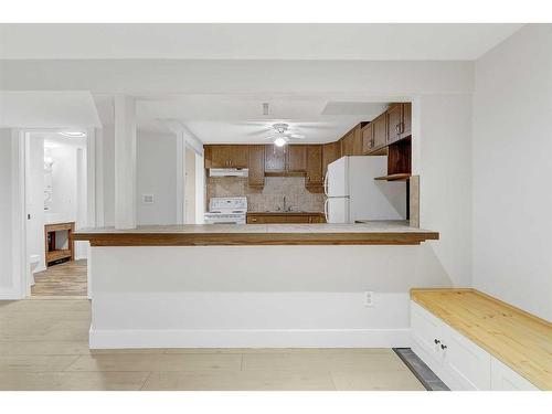 9615 109 Avenue, Grande Prairie, AB - Indoor Photo Showing Kitchen