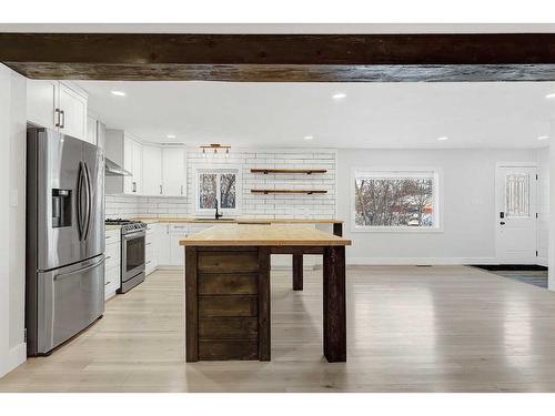 9615 109 Avenue, Grande Prairie, AB - Indoor Photo Showing Kitchen With Stainless Steel Kitchen