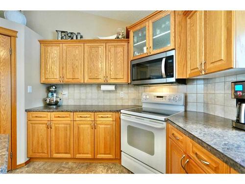 82356 Range Road 214, Rural Northern Sunrise County, AB - Indoor Photo Showing Kitchen