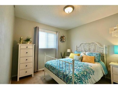 82356 Range Road 214, Rural Northern Sunrise County, AB - Indoor Photo Showing Bedroom