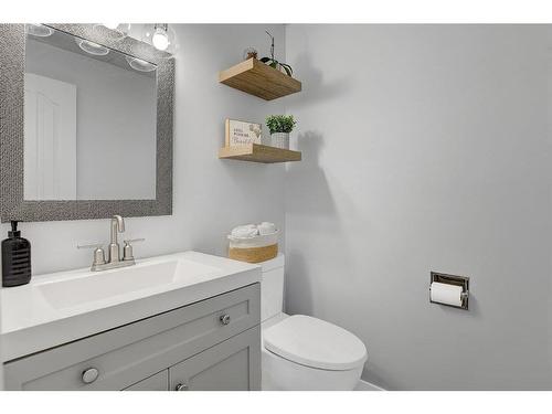 6918 99A Street, Grande Prairie, AB - Indoor Photo Showing Bathroom