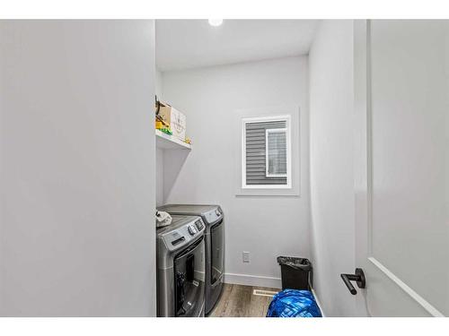 11922 79 Avenue, Grande Prairie, AB - Indoor Photo Showing Laundry Room