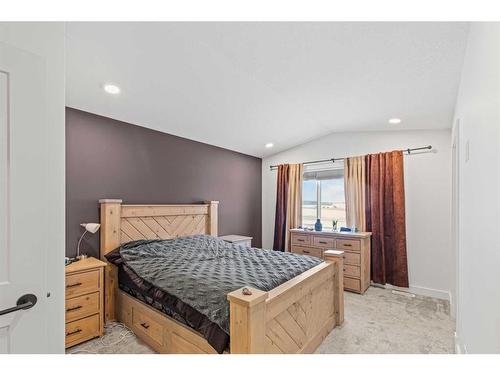 11922 79 Avenue, Grande Prairie, AB - Indoor Photo Showing Bedroom