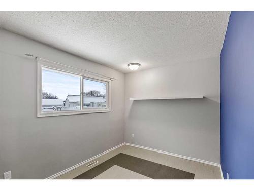 9810 80 Avenue, Grande Prairie, AB - Indoor Photo Showing Other Room