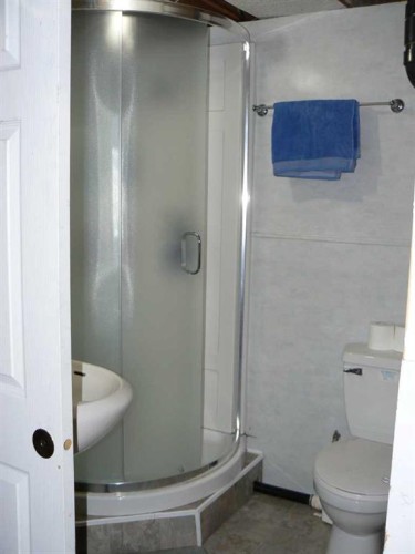 74504 172 Range, High Prairie, AB - Indoor Photo Showing Bathroom