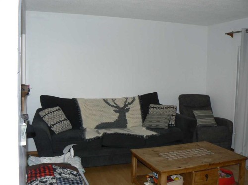74504 172 Range, High Prairie, AB - Indoor Photo Showing Living Room