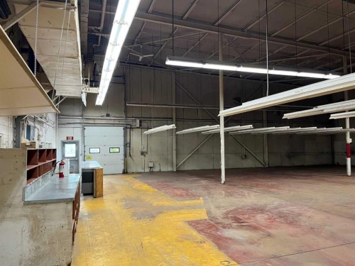 8610 87 Avenue, Peace River, AB 