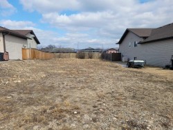 9118 129 Avenue  Peace River, AB T8S 1W9