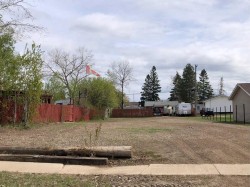 10113 100 Street  High Level, AB T0H 1Z0