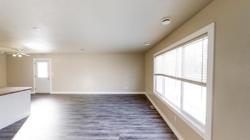 C-10029 105 Avenue, Grande Prairie, AB - Indoor Photo Showing Other Room