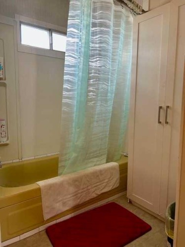 4600 53 Avenue, Grimshaw, AB - Indoor