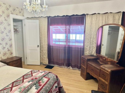 103 Centre Street, Mclennan, AB - Indoor Photo Showing Bedroom