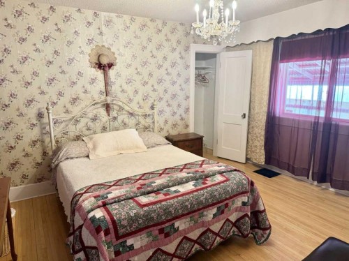 103 Centre Street, Mclennan, AB - Indoor Photo Showing Bedroom