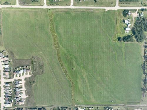 11 Th Avenue, Beaverlodge, AB 