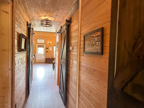 20133 Twp Rd 832, St. Isidore, AB - Indoor Photo Showing Other Room