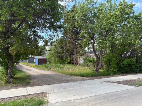 10817 108 Avenue, Fairview, AB 
