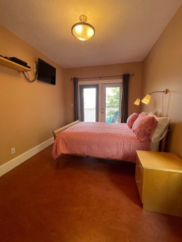 75 Peace River Avenue, Joussard, AB - Indoor Photo Showing Bedroom