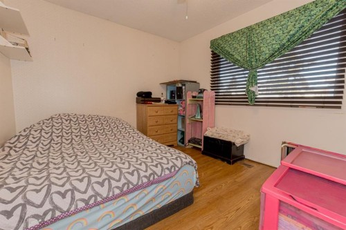 9227 107 Avenue, Grande Prairie, AB - Indoor Photo Showing Bedroom
