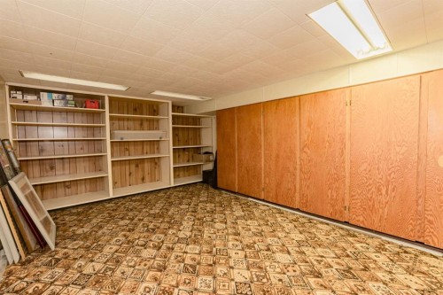 9227 107 Avenue, Grande Prairie, AB - Indoor Photo Showing Other Room