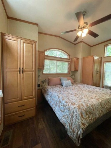 10 Tugate Drive, Rural Mackenzie County, AB - Indoor Photo Showing Bedroom