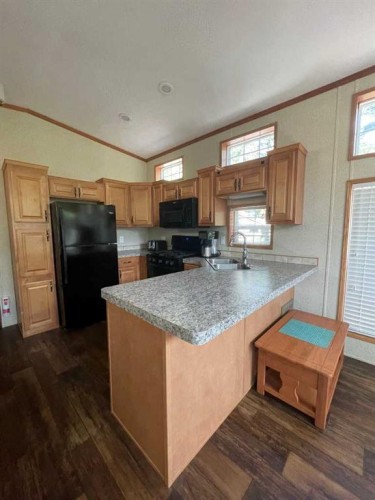 10 Tugate Drive, Rural Mackenzie County, AB - Indoor Photo Showing Kitchen With Double Sink