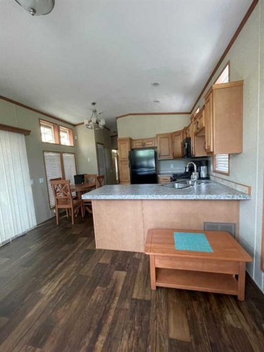 10 Tugate Drive, Rural Mackenzie County, AB - Indoor Photo Showing Kitchen