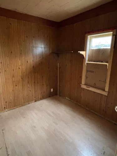 5605 50St, Grimshaw, AB - Indoor