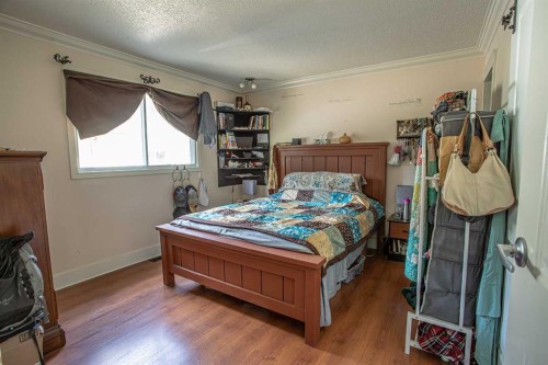 110035 Range Road 183, Rural Mackenzie County, AB - Indoor Photo Showing Bedroom