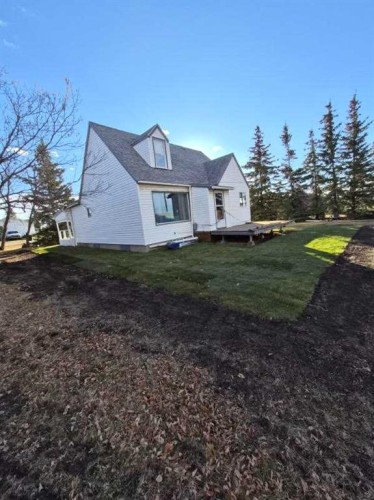 1111 7Th Avenue, Beaverlodge, AB - Outdoor