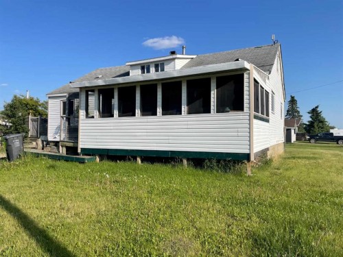 1023 2Nd, Bluesky, AB - Outdoor