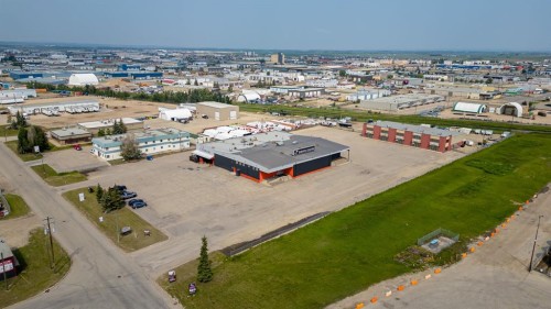 10904 92 Avenue, Grande Prairie, AB 