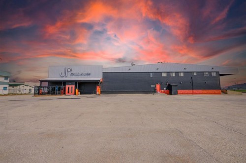 10904 92 Avenue, Grande Prairie, AB 