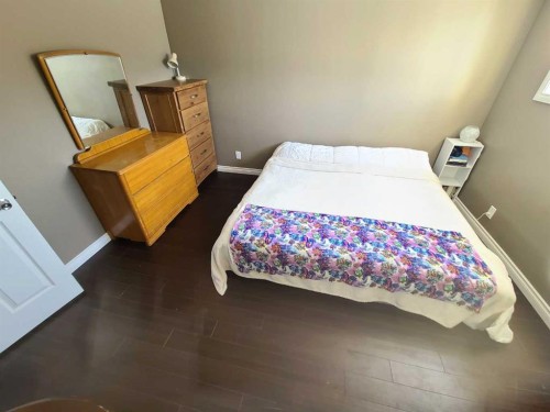 9 Rue Lavoie, St. Isidore, AB - Indoor Photo Showing Bedroom