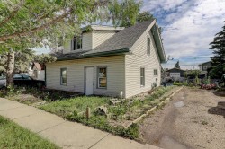 10009 99 Street  Sexsmith, AB T0H 3C0