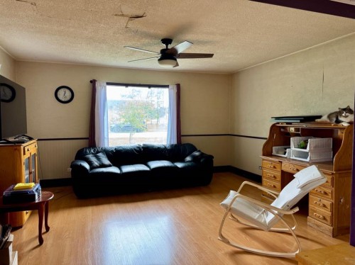 11205 103 Avenue, Fairview, AB - Indoor