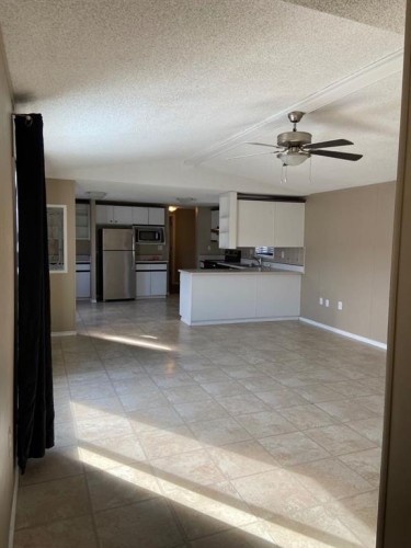 10404 98 Street, Fairview, AB - Indoor