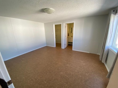 10404 98 Street, Fairview, AB - Indoor Photo Showing Other Room
