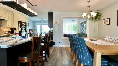 10501 83 Street, Peace River, AB - Indoor Photo Showing Dining Room