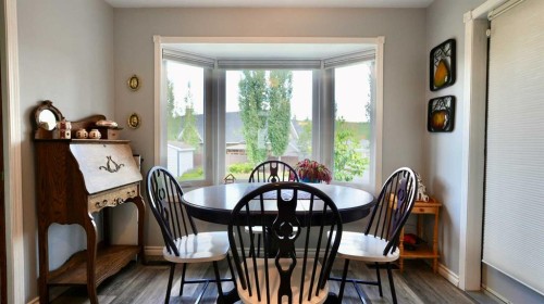 10501 83 Street, Peace River, AB - Indoor Photo Showing Dining Room
