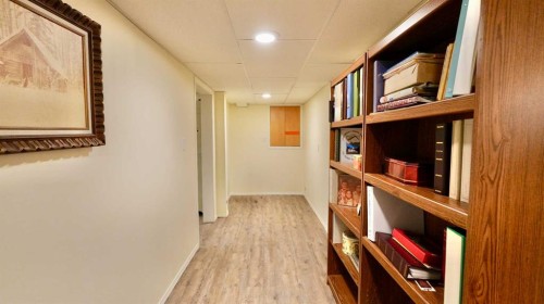 10501 83 Street, Peace River, AB - Indoor Photo Showing Other Room