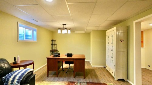 10501 83 Street, Peace River, AB - Indoor