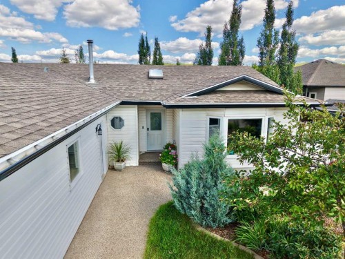 10501 83 Street, Peace River, AB - Outdoor