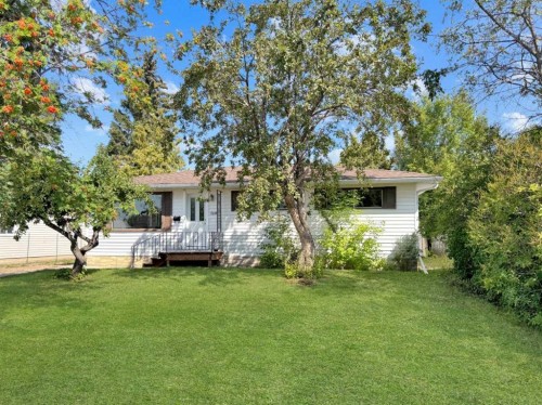 9514 99 Avenue  Grande Prairie, AB T8V 0P9