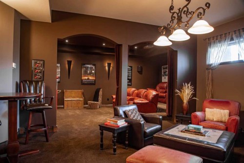 13 Chinook Crescent, High Level, AB - Indoor Photo Showing Living Room