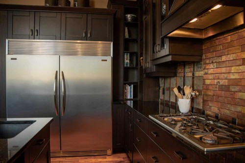 13 Chinook Crescent, High Level, AB - Indoor Photo Showing Kitchen